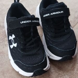 Under Armour Kids Black Sneakers